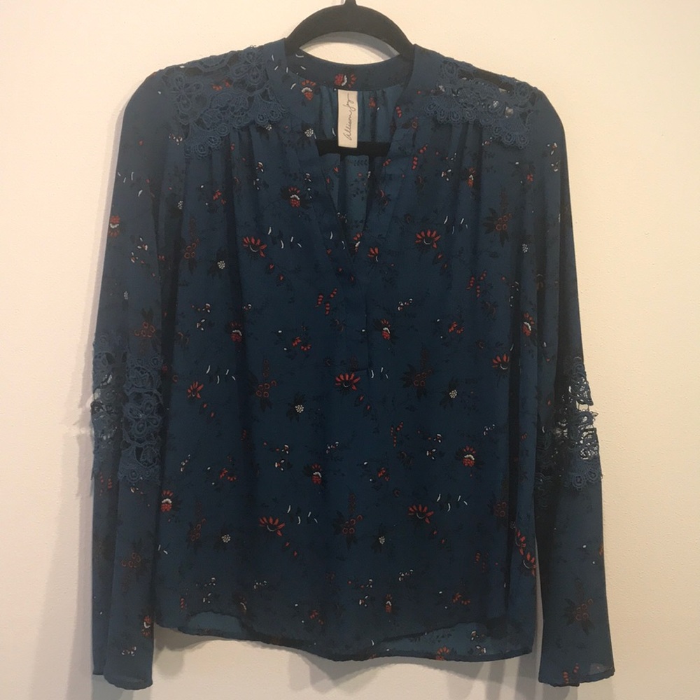 EVEREVE Allison Joy Teal Printed Blouse 🛍